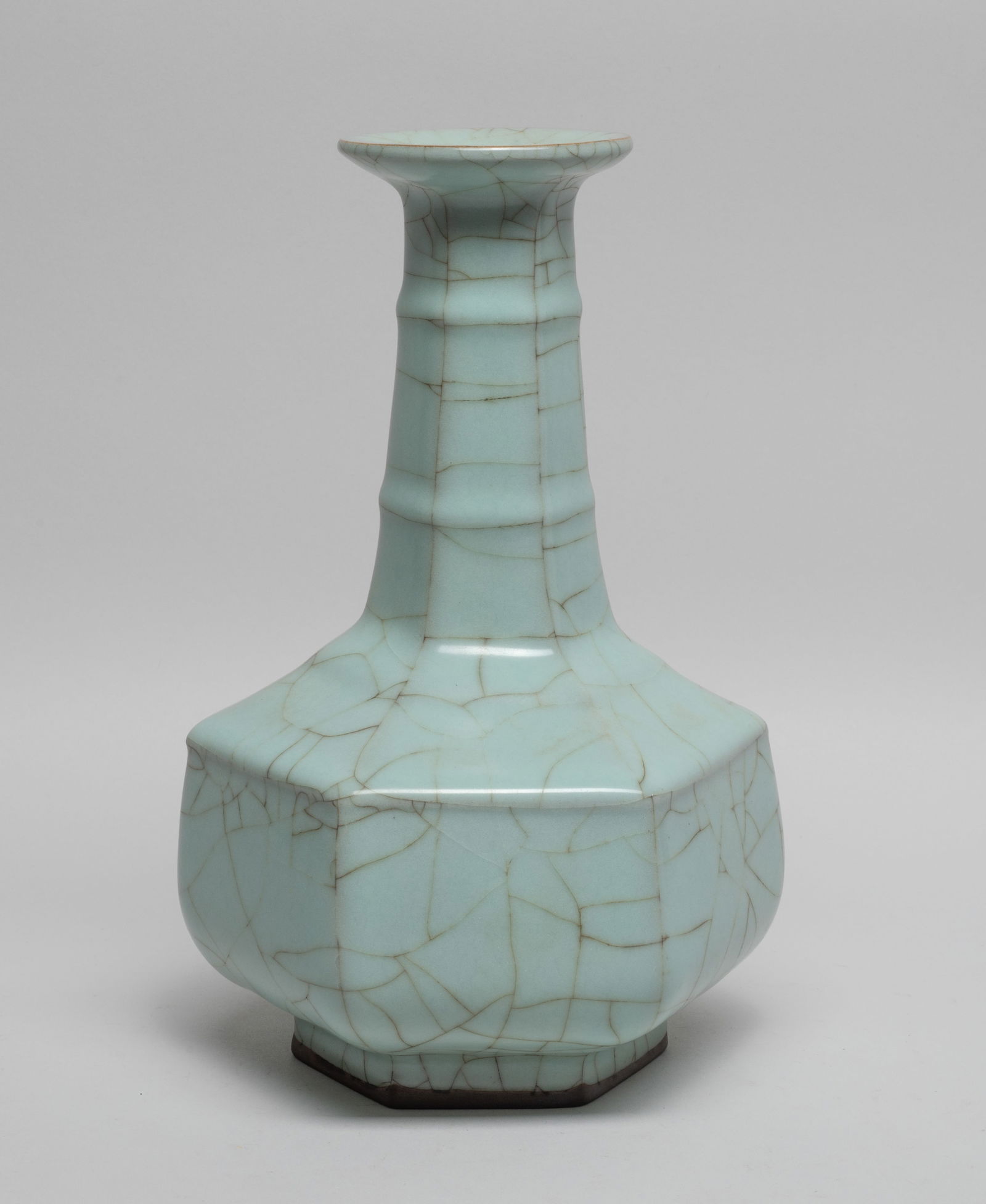 Chinese Ge Type Porcelain Vase (1 of 11)