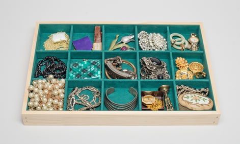 Estate Large Set Vintage Jewelry