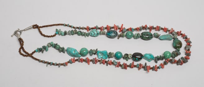 Southwestern Turquoise Like Necklace