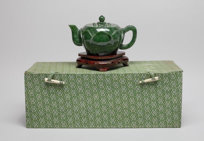 Large Chinese Export Spinach Jade Tea Pot