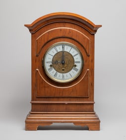 Antique Oak Wood Table Clock