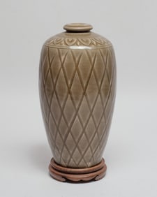 Chinese Shipwreck Yaochou Porcelain Tall Vase