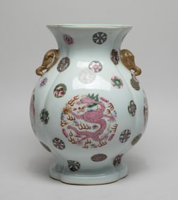 Chinese Export Famille Rose Porcelain Vase