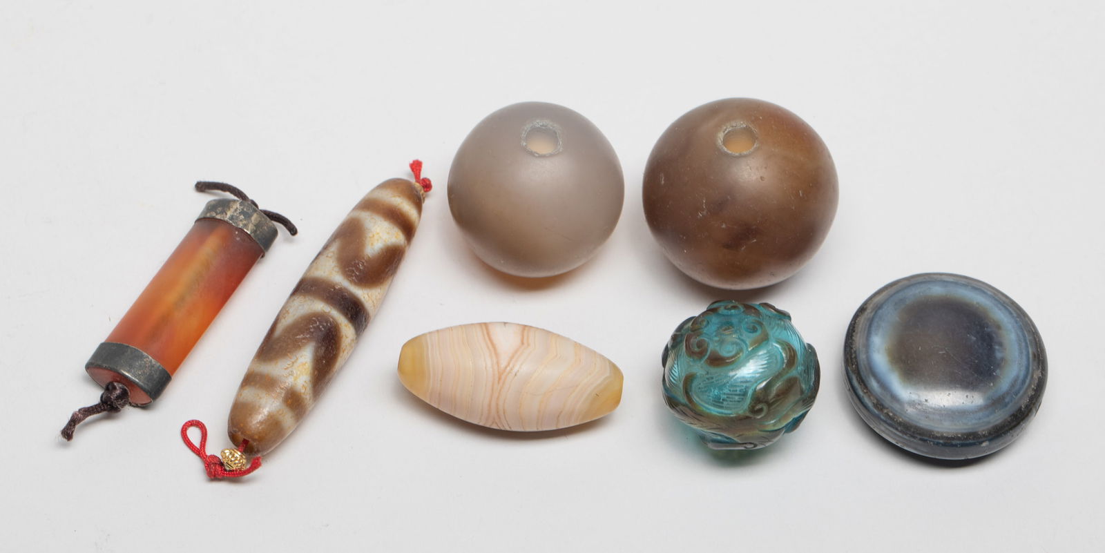 Estate Chinese Dzi, Agate & Peiking Glass Beads (1 of 8)