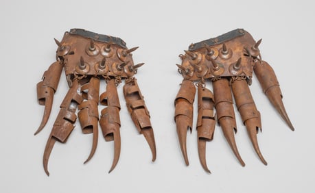 Pair Brass Sharp Talons Claws Protection Gloves
