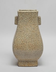 Chinese Ge Type Porcelain Vase