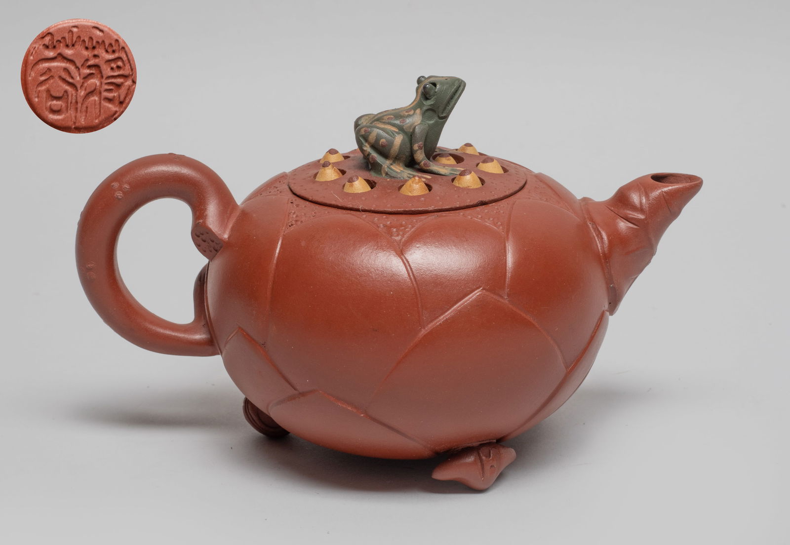 Chinese Export Yixing Zisha Tea Pot (1 of 11)