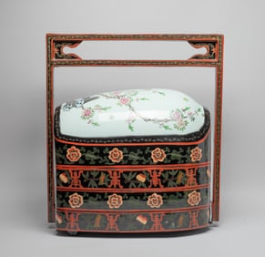 Large Chinese Export Porcelain, Lacquer Box