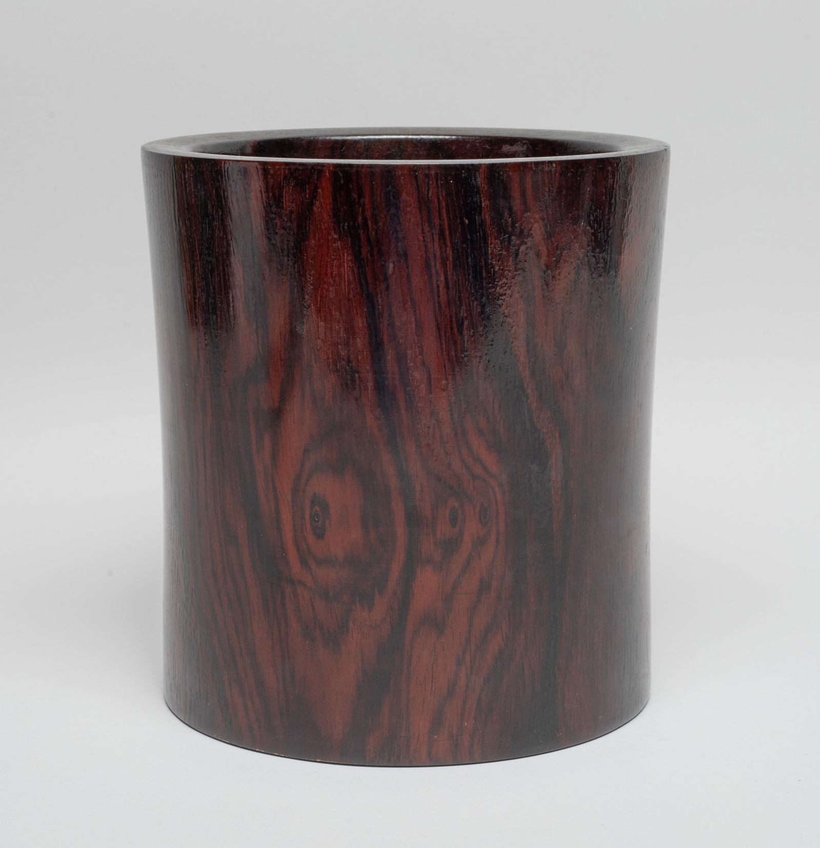 Estate Chinese Wood Carved Brush Pot: Chinese wood carved brush pot of cylindrical form. Approx. 7.1*6.6 inch.
