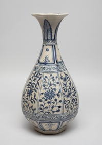 Estate Chinese Shipwreck Porcelain Vase