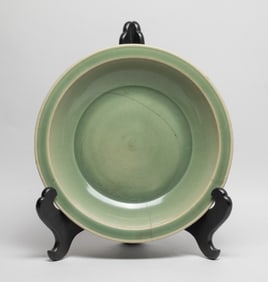 Large Chinese Shipwreck Longquan Porcelain Charger