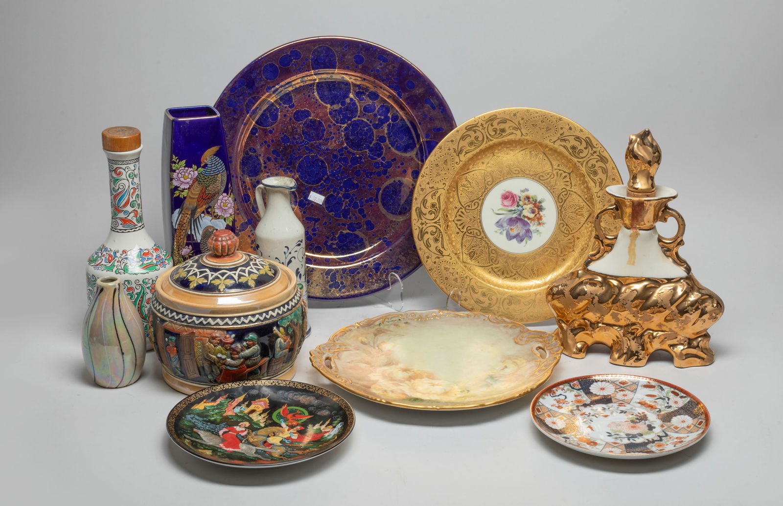 Estate World Porcelain Collections (1 of 12)