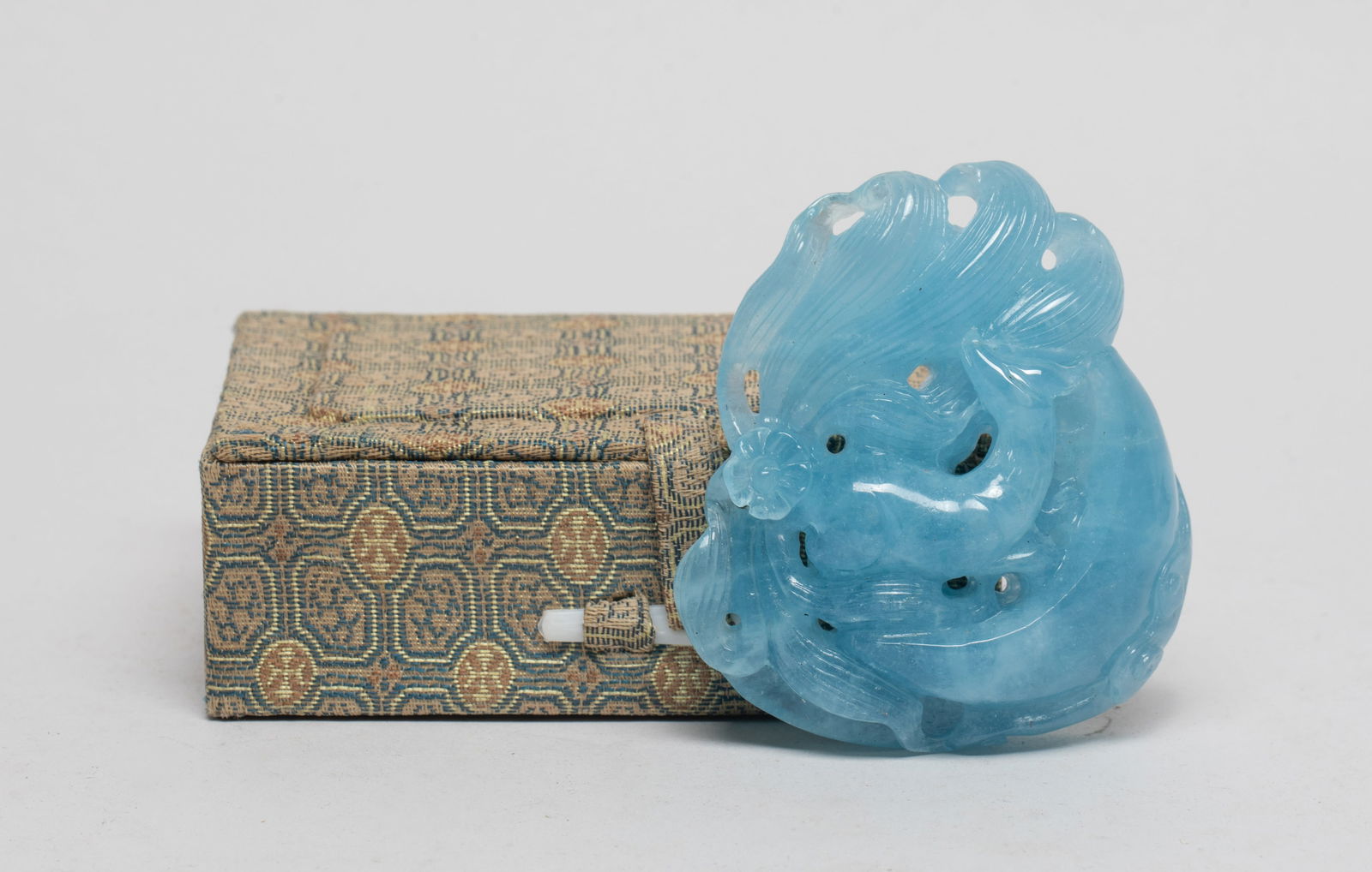 Large Chinese Export Aquamarine Pendant (1 of 14)