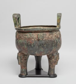 Large Chinese Export Bronze Pot