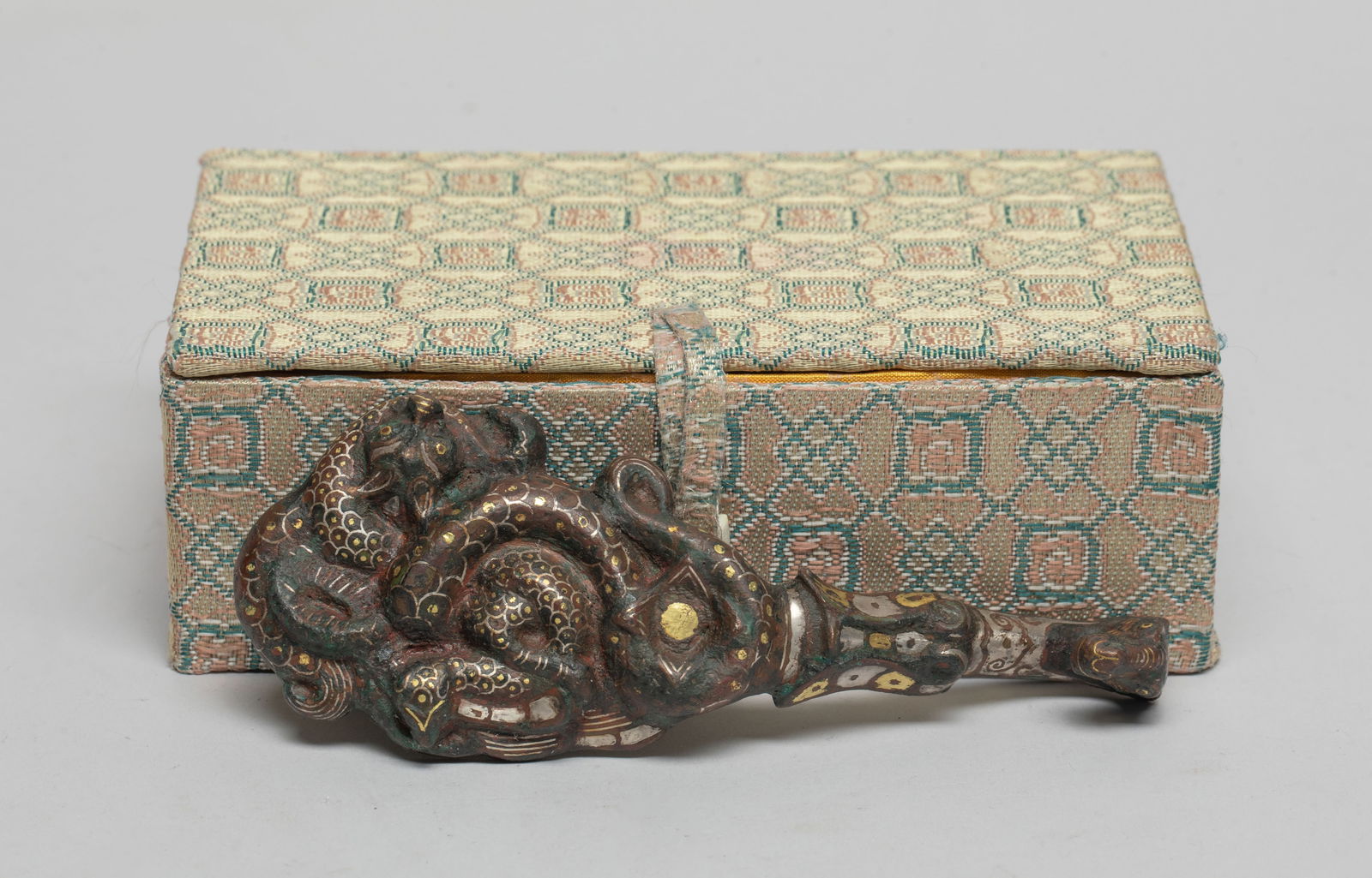 Chinese Gilt Bronze Belt Buckle (1 of 13)