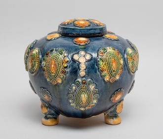Chinese Sanchai Porcelain/ Stoneware Pot