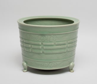 Large Chinese Longquan Porcelain Censer