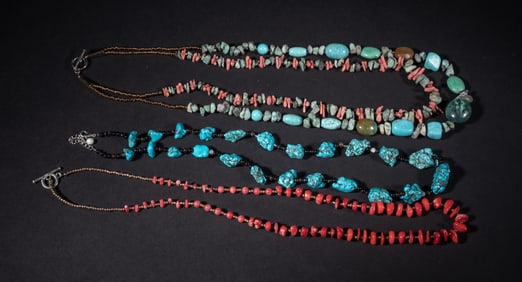 Set Collectible Zuni Fetish Necklaces