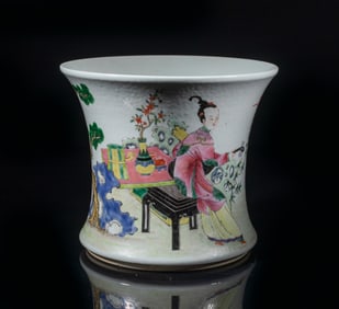 Large Chinese Famille Rose Porcelain Brush Pot