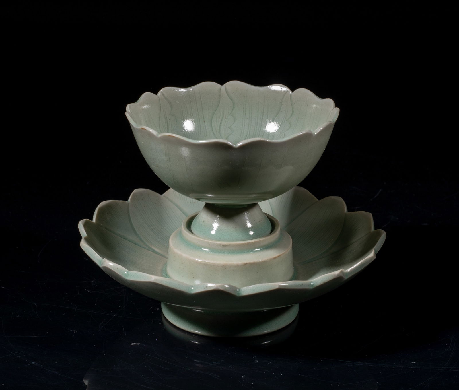 Chinese Shipwreck Yaozhou Porcelain Tea Cup (1 of 14)