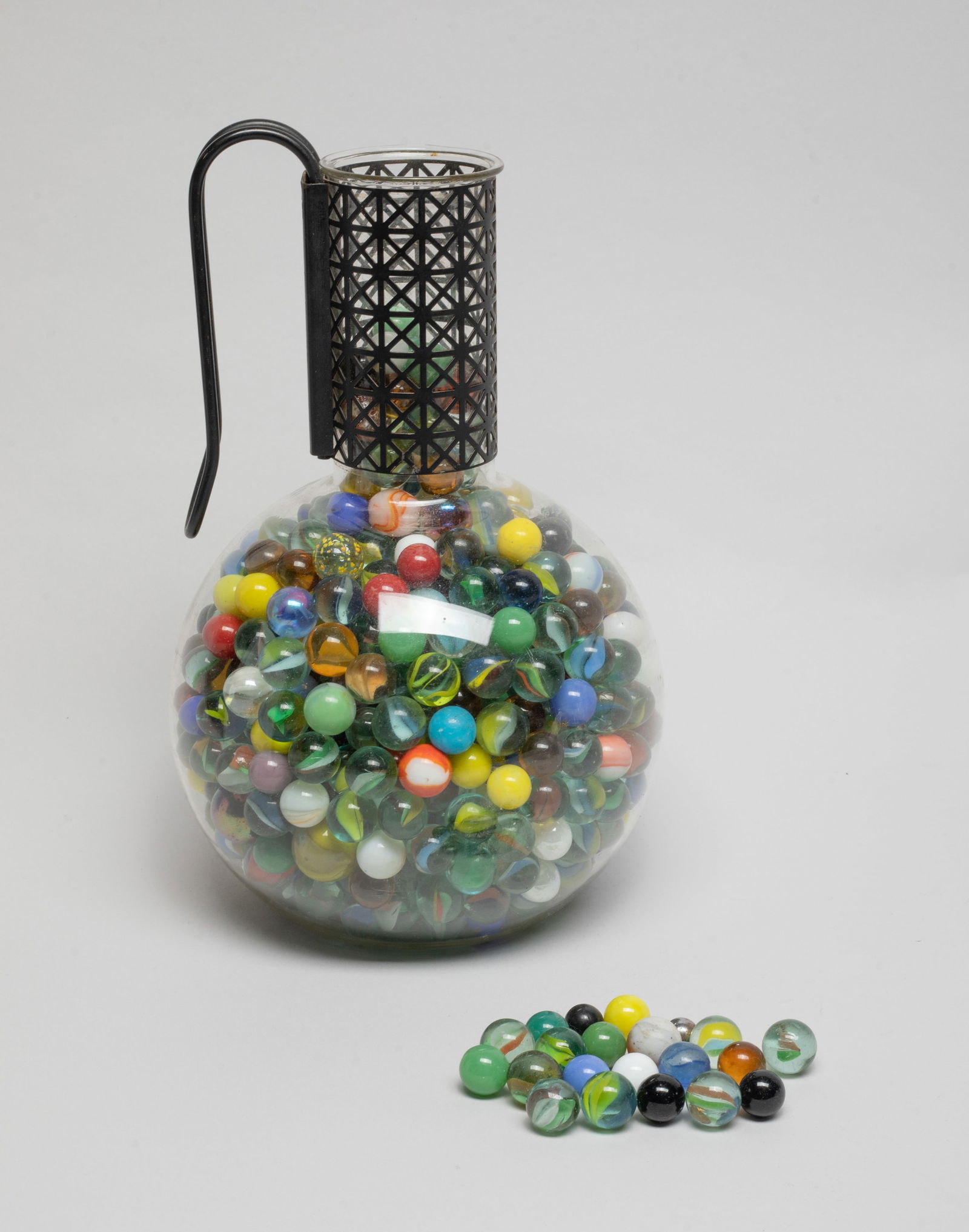 Estate Marble Balls Collection: Large collection of glass marble beads, with a glass pitcher. Approx. 10.1*6.2 inch (pitcher size).