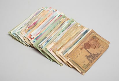 Estate Large Set World Banknotes