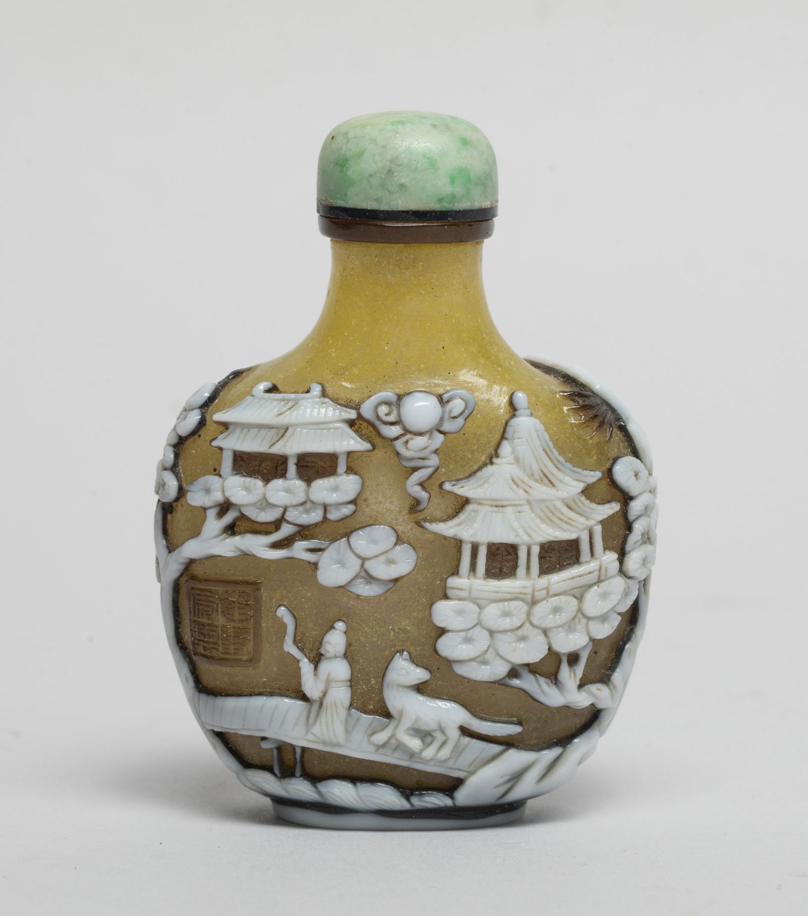 Chinese Overlay Glass Snuff Bottle (1 of 14)