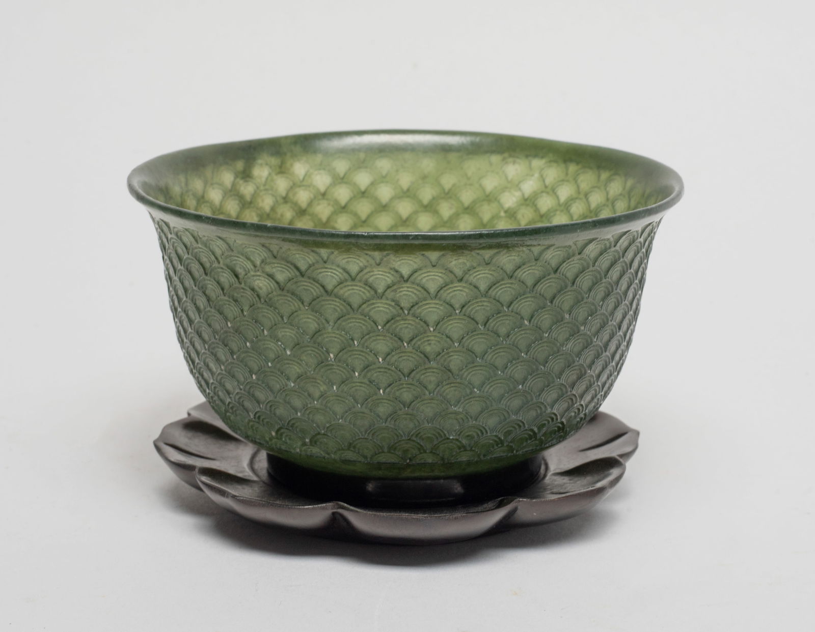 Chinese Export Spinach Jade Tea Bowl (1 of 10)