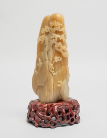 Tall Chinese Shoushan Stone Sculpture