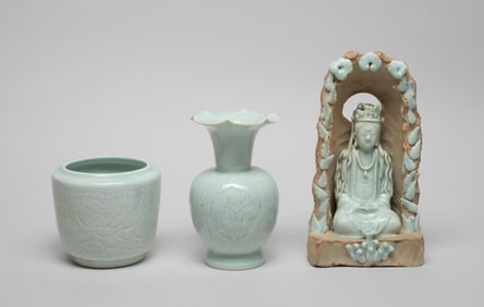 Estate Chinese Hutian Porcelain Sets