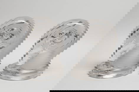 Two Designed Art Glass Sculptures of Ram: Two designed art glass sculptures of ram head form. Approx. 6*4.6 inch (each).