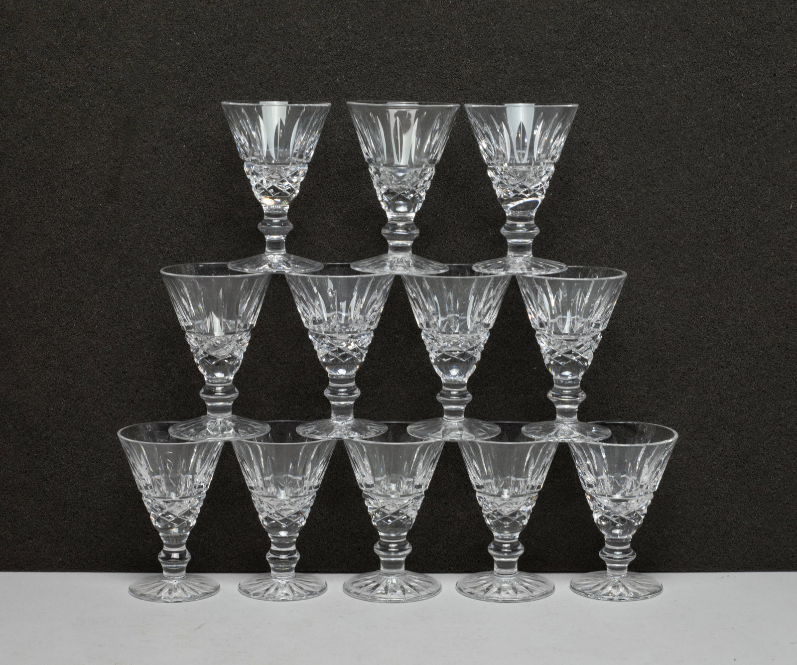 Set Waterford Tramore Cordial Shots Glasses: Set of 12 Waterford crystal tramore cordial shot glasses. Approx. 2.9*1.9 inch (each).