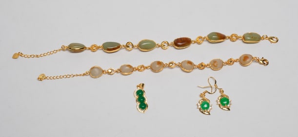 Estate Set Chinese Russet Jade Bracelets & Pendant