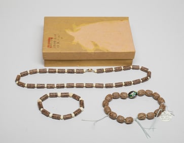 Estate Chinese Export Agarwood Beads