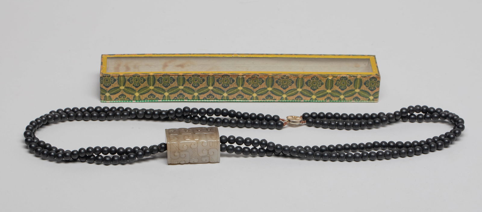 Chinese Export Jade & Agarwood Necklace (1 of 10)