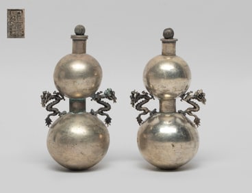 Two Chinese Export Gourd Snuff Bottles