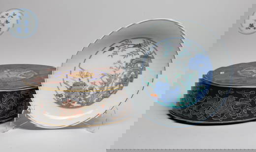 Chinese Export Porcelain Plate w/ Lacquer Box: The plate interior centre and exterior painted with lingzhi, orchid, mulberry and rockery, the bottom marked with six characters enclosed in double circles, with a box painted with butterflies and flo