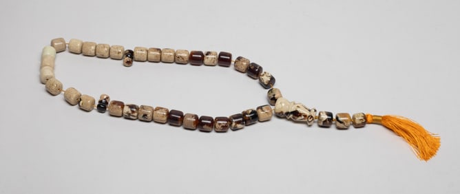 Collectible Asian Amber Necklace/ Prayer Beads