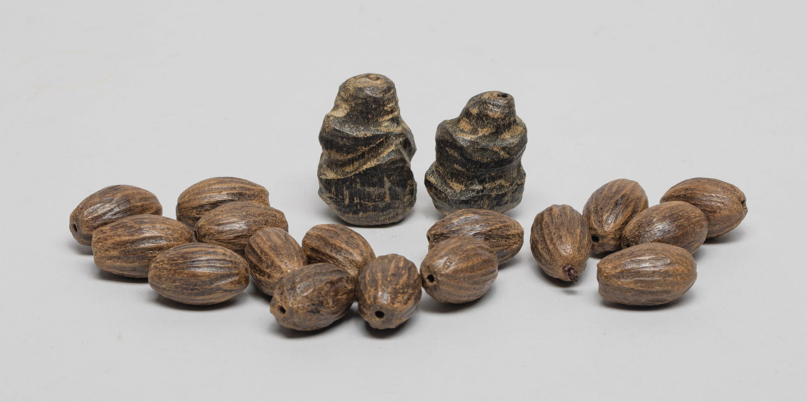 Chinese Export Agarwood Beads (1 of 11)