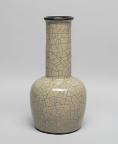 Chinese Ge Type Porcelain Vase