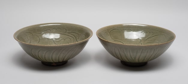Two Chinese Shipwreck Type Porcelain Large Bowls