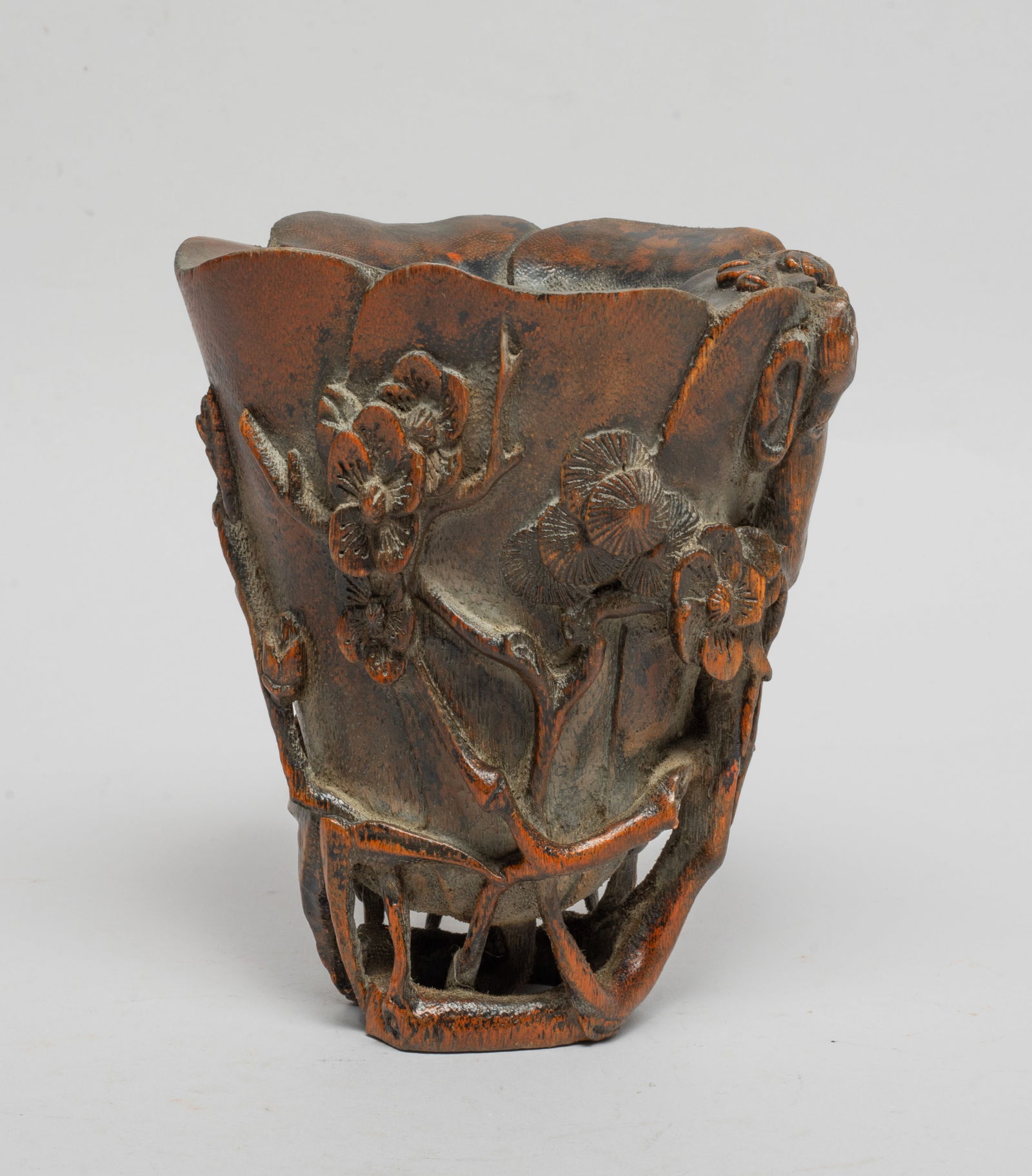 Chinese Export Wood Sculpture of Cup (1 of 12)