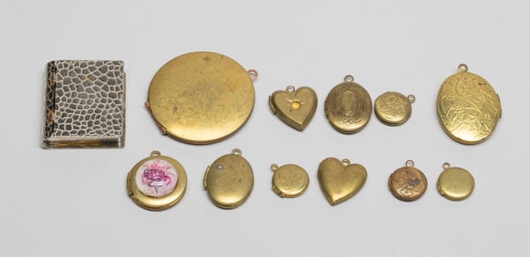 Estate Victorian Type Old Cases