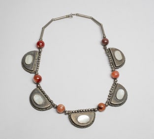 West Asian Agate, Silver Tone Necklace