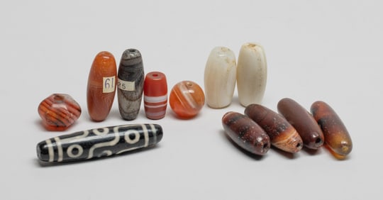 Estate Chinese, Nepal DZi, Agate Beads