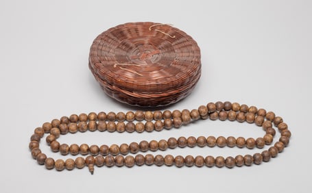 Chinese Export Agarwood Necklace
