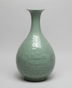 Large Chinese Longquan Porcelain Vase