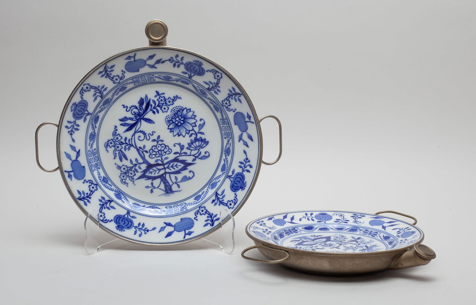 Continental Porcelain Warmer Plate (1 of 12)