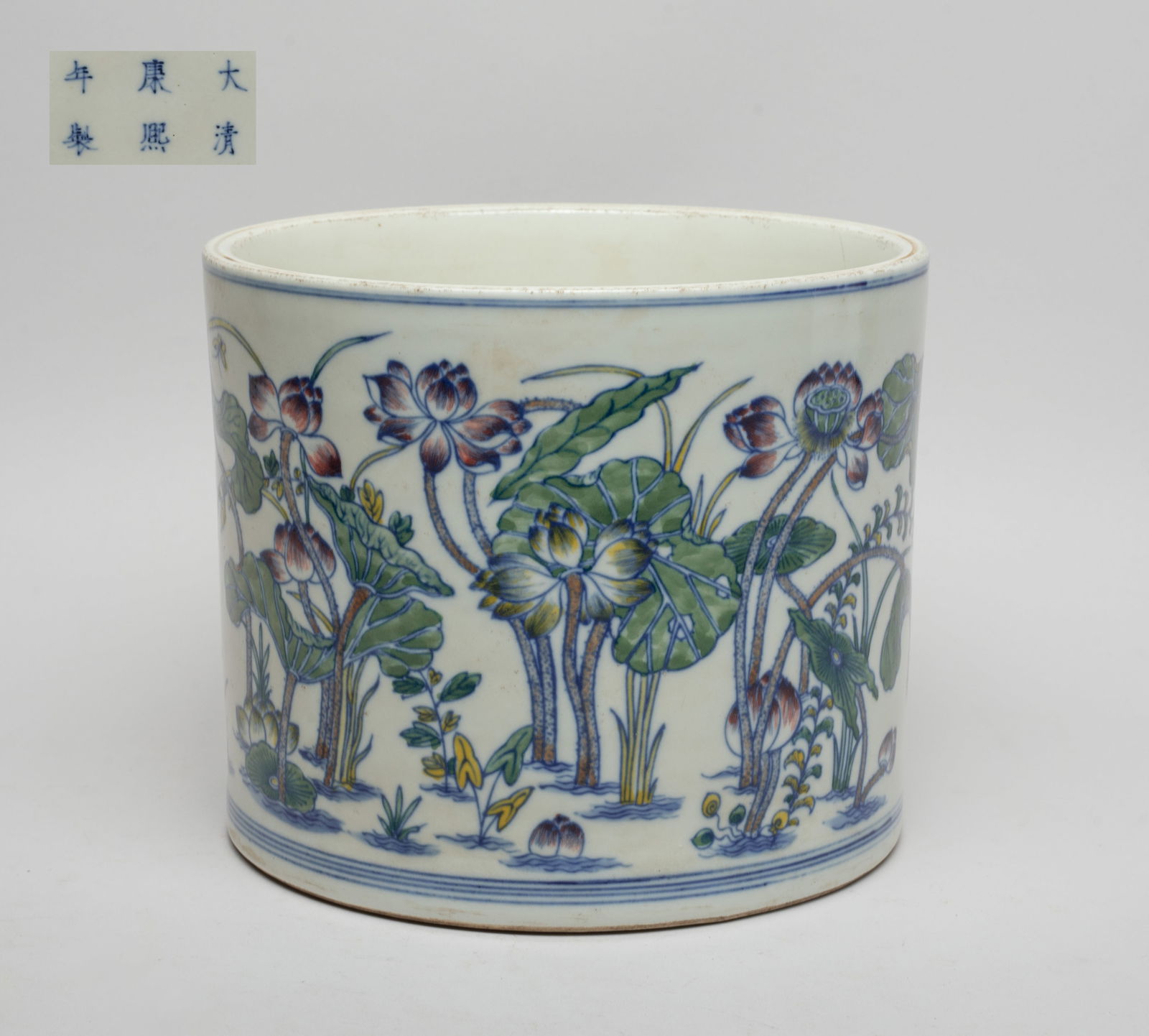 Chinese Export Porcelain Brush Pot (1 of 16)