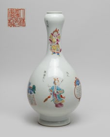 Chinese Export Porcelain Vase